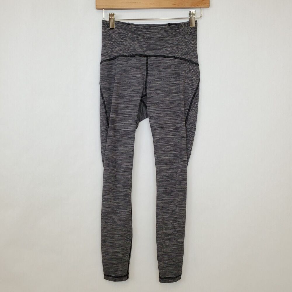 Lululemon Train Times 7/8 Pant Size 4 Leggings‎ 25" Wee Are From Space